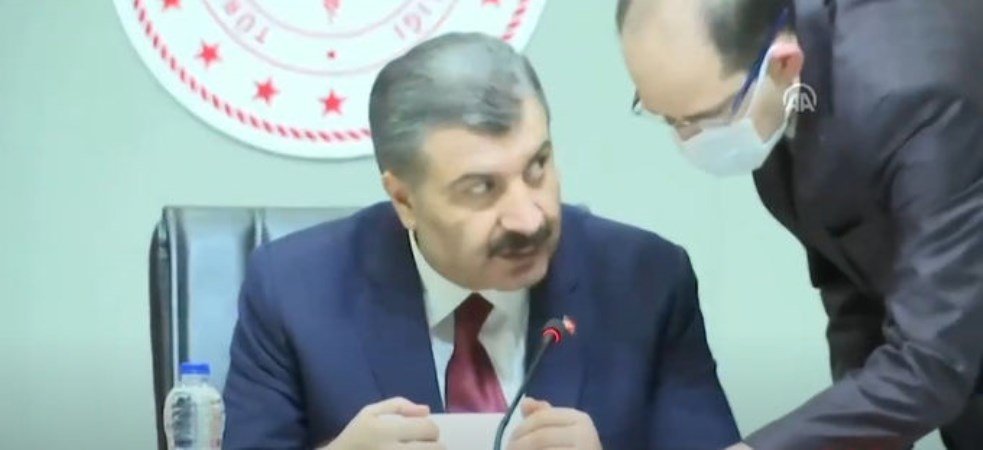 Koronavirüsle Mücadelede Fahrettin Koca’nın Rolü