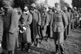 thiaroye-katliami-ve-fransiz-ulusal-gaziler-ofisinin-tarihi-karari-RWhdru3G.jpg