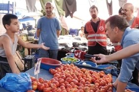 tip-genel-baskani-erkan-bas-bahcelievler-pazarinda-yurttaslarla-bulustu-KPtkNYFi.jpg