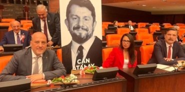 tip-sozcusu-sera-kadigil-ve-avukat-ozgur-urfa-aym-baskanvekili-bagci-ile-gorustu-qds7THue.jpg
