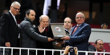 turgay-seren-efsane-kalecinin-hayati-MERkwP6O.jpg