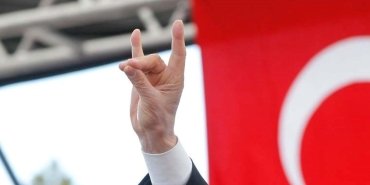 turkiye-a-milli-futbol-takimi-euro-2024te-ceyrek-finale-yukseldi-ve-bozkurt-isareti-tartismasi-4zJOfiXM.jpg