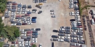 yediemin-otoparklarinda-hacizli-araclar-bekliyor-yPAtOavM.jpg
