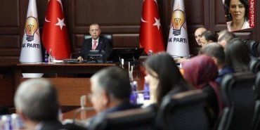 yeni-vergi-paketi-ve-yurttaslarin-tepkileri-XKFHiPAK.jpg