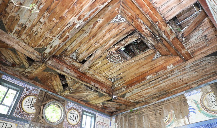 Akyazı Dokurcun Çengeller Mahallesi'ndeki Tarihi Cami