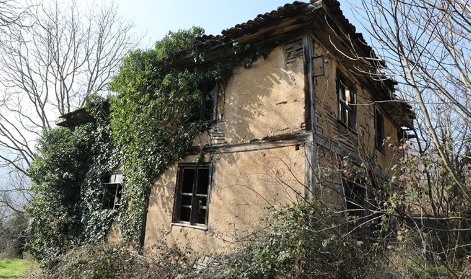 akyazi-dokurcun-cengeller-mahallesindeki-tarihi-cami-koruma-altina-alindi-Rzs5sFjr.jpg