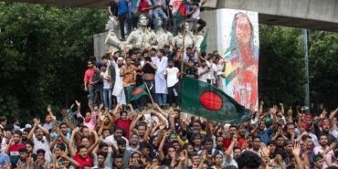 banglades-basbakani-seyh-hasina-istifa-etti-hukumet-karsiti-protestolar-siddetlendi-TiNsbmac.jpg