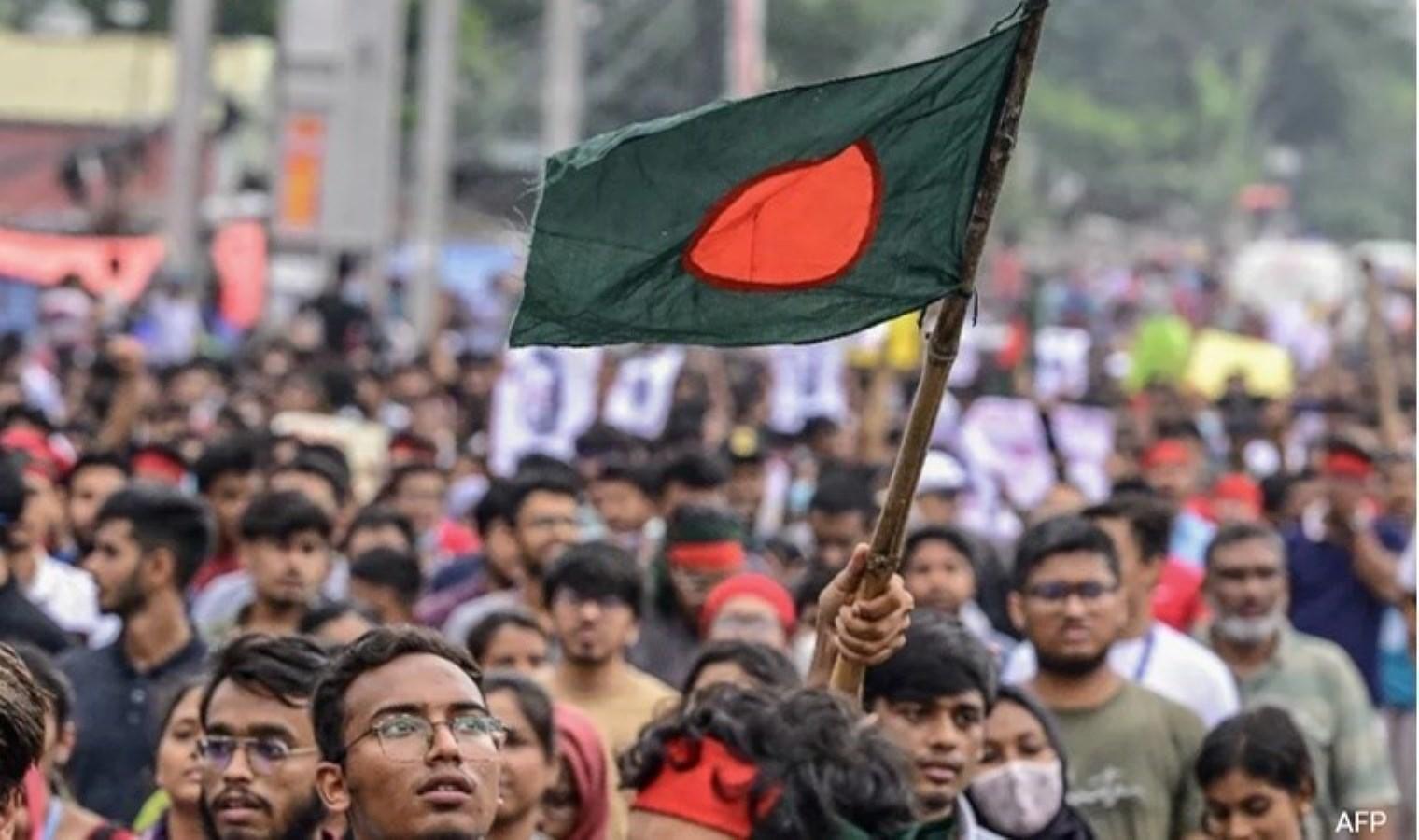 bangladeste-hukumet-karsiti-protestolar-ve-sokaga-cikma-yasagi-TO4g1nIB.jpg