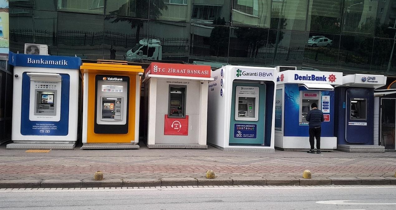 bankalar-deprem-sonrasi-acil-durum-planlarini-gozden-geciriyor-vL83MgLX.jpg