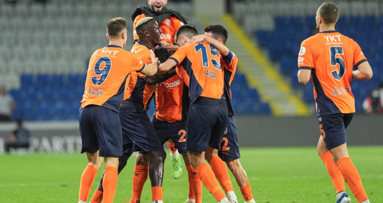 basaksehir-alanyasporu-4-2-yenerek-ilk-galibiyetini-aldi-xyxb2yDT.jpg