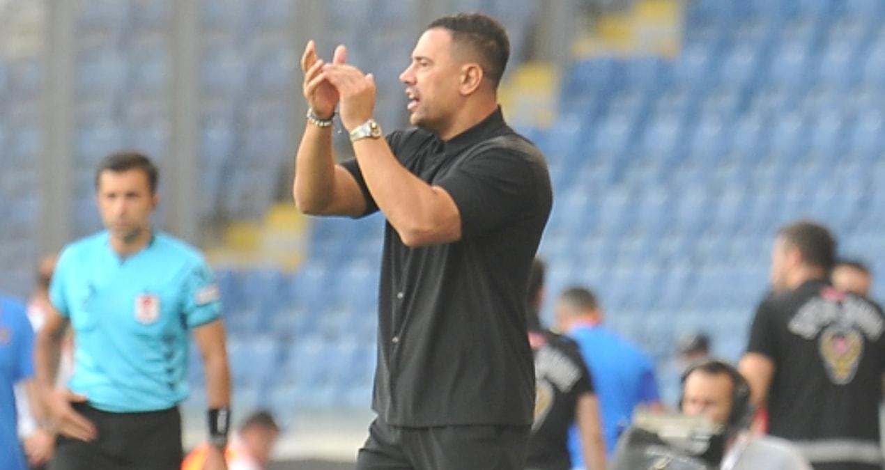 basaksehir-teknik-direktoru-cagdas-atandan-alanyaspor-mac-sonrasi-aciklamalar-fqfU6q9l.jpg