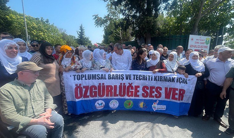 DEM Parti Eş Genel Başkanları Cezaevindeki Mahpusları Ziyaret Etti