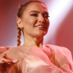demet-akalindan-bodrumdaki-su-faturasi-isyani-2W5s7KJ1.jpg