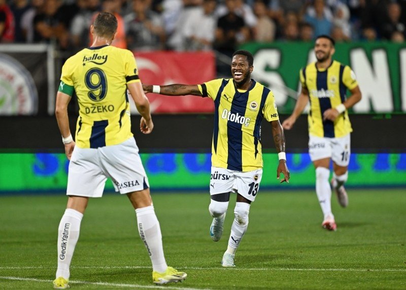 Fenerbahçe, Çaykur Rizespor'u Farklı Geçti
