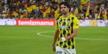 fenerbahceden-ferdi-kadiogluna-duygusal-bir-veda-SsIqrQQ3.jpg