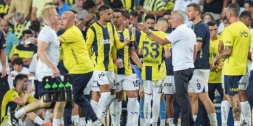 fenerbahcenin-sampiyonlar-ligi-hayalinin-sonu-lille-eslesmesi-ve-16-yillik-hasret-xBvP5iX9.jpg