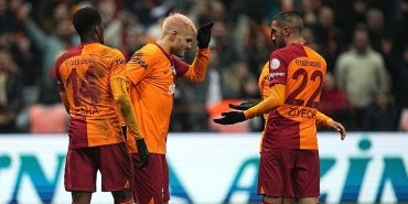galatasarayda-kadro-yenileniyor-hermoso-ve-jakops-transferi-geliyor-hialrw8G.jpg