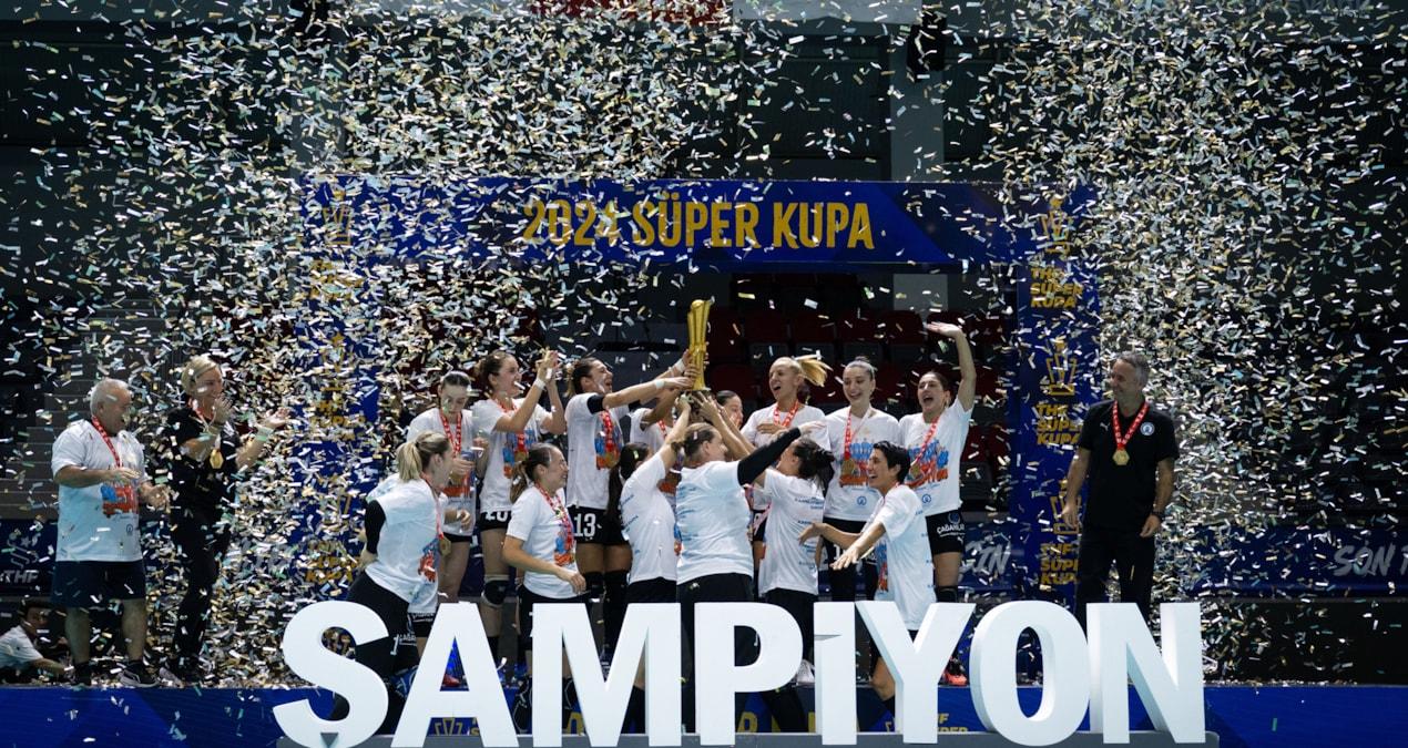 hentbol-kadinlar-super-kupa-sampiyonu-armada-praxis-yalikavak-5tmwx41U.jpg