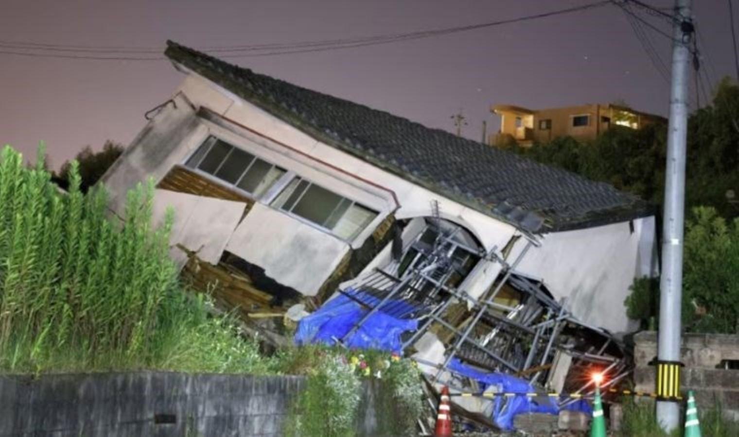 japonyada-71-buyuklugunde-deprem-ve-etkileri-renTVesZ.jpg