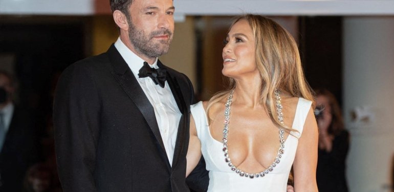 jennifer-lopez-ve-ben-affleckin-bosanma-sureci-qi4E9pPn.jpg