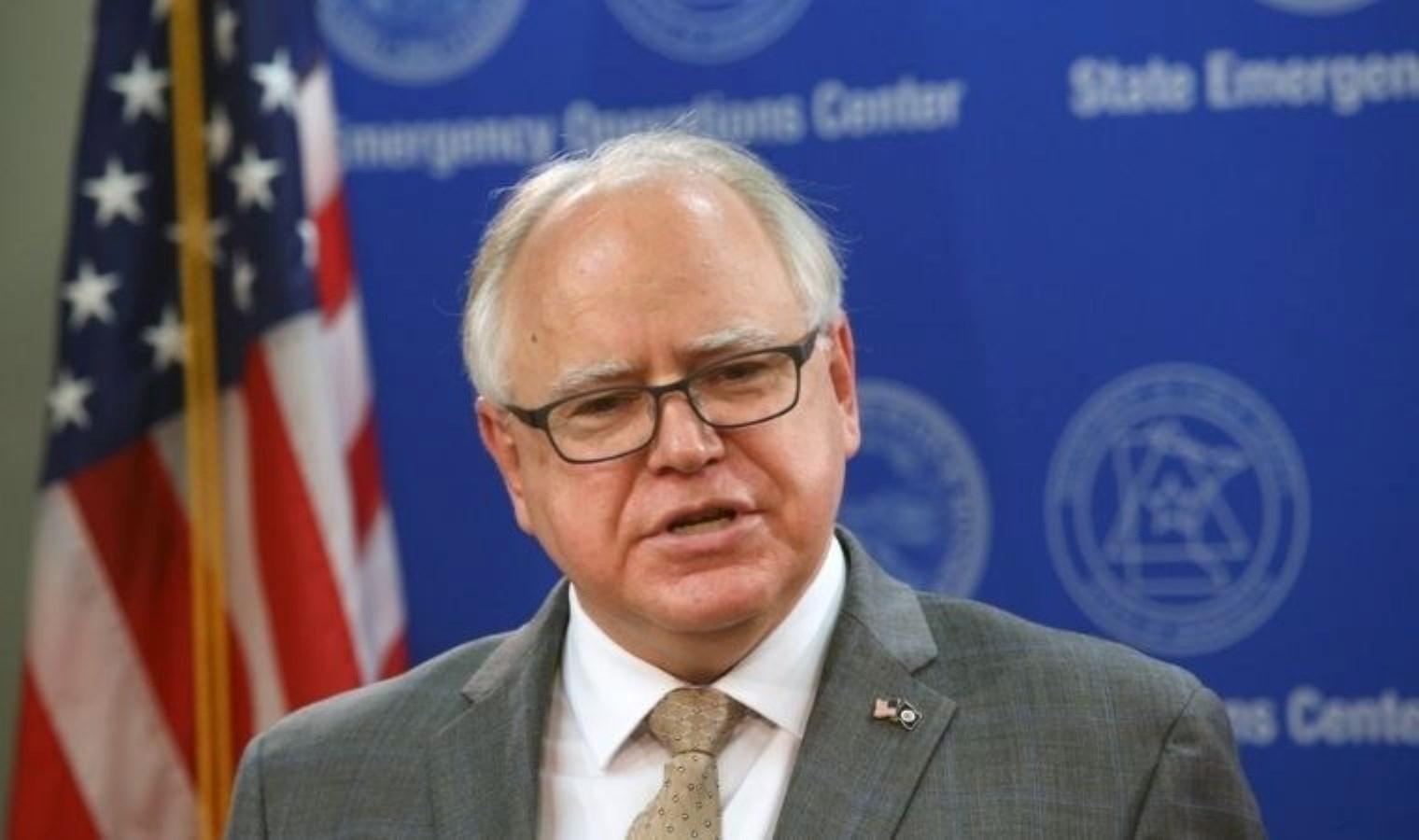 kamala-harrisin-baskan-yardimcisi-adayi-tim-walz-M1MMvMGi.jpg