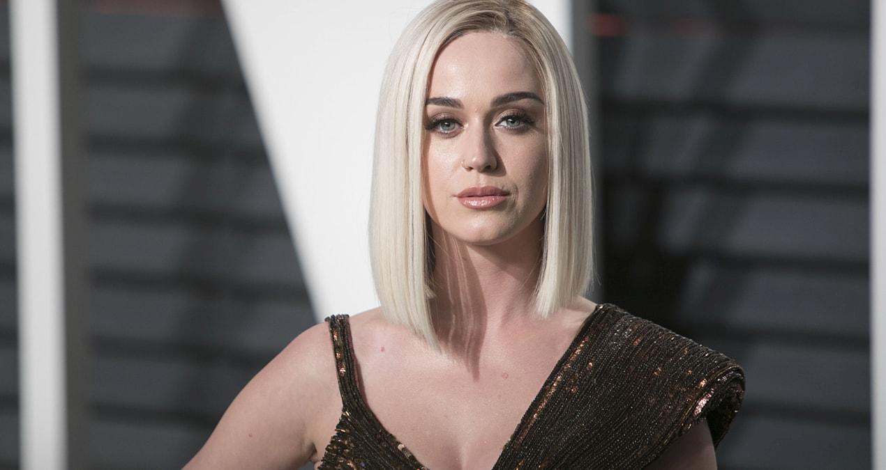 katy-perrynin-espalmador-adasindaki-muzik-video-cekimi-tartismalara-yol-acti-FiBpRl7N.jpg