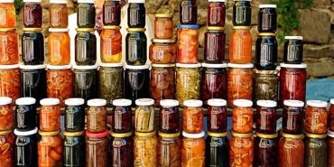 kislik-konserve-hazirliklari-ve-kavanoz-kapagi-talebindeki-artis-JLVcO2sj.jpg