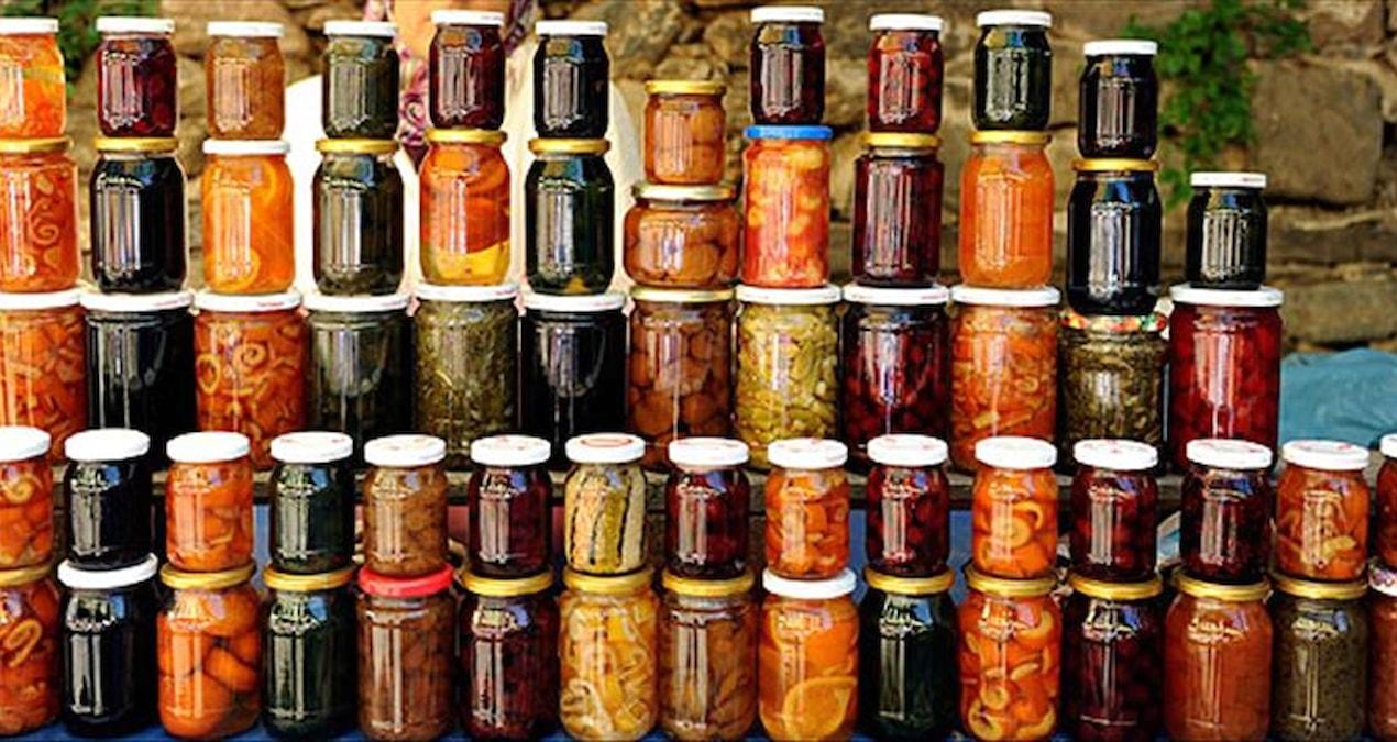 kislik-konserve-hazirliklari-ve-kavanoz-kapagi-talebindeki-artis-JLVcO2sj.jpg