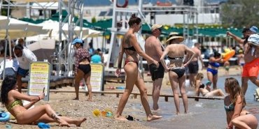 kultur-ve-turizm-bakanligi-temmuz-2024-istatistikleri-yabanci-ziyaretci-sayisinda-rekor-2RMFjS6b.jpg