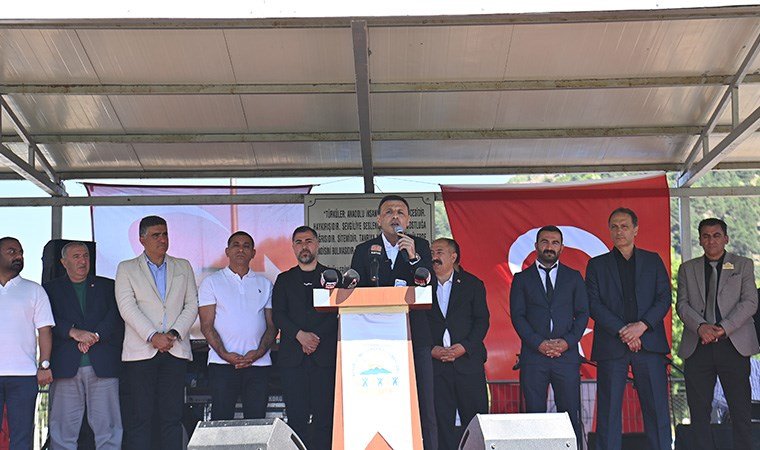 CHP İstanbul İl Başkanı Özgür Çelik, Şerefiye Kültür ve Sanat Festivali'nde