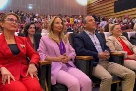 ozgur-ozelin-chp-kadin-kollari-kurultayindaki-konusmasi-OELUxzin.jpg