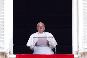 papa-gocmenlere-yapilan-zalimlikler-buyuk-bir-gunah-eYtHjGAL.jpg