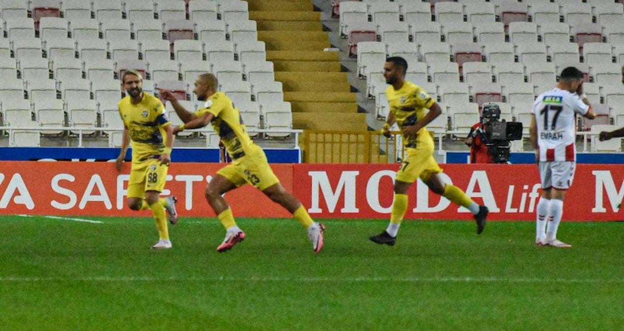 super-lig-3-hafta-sivasspor-eyupspor-mac-ozeti-9Y3eyqvI.jpg
