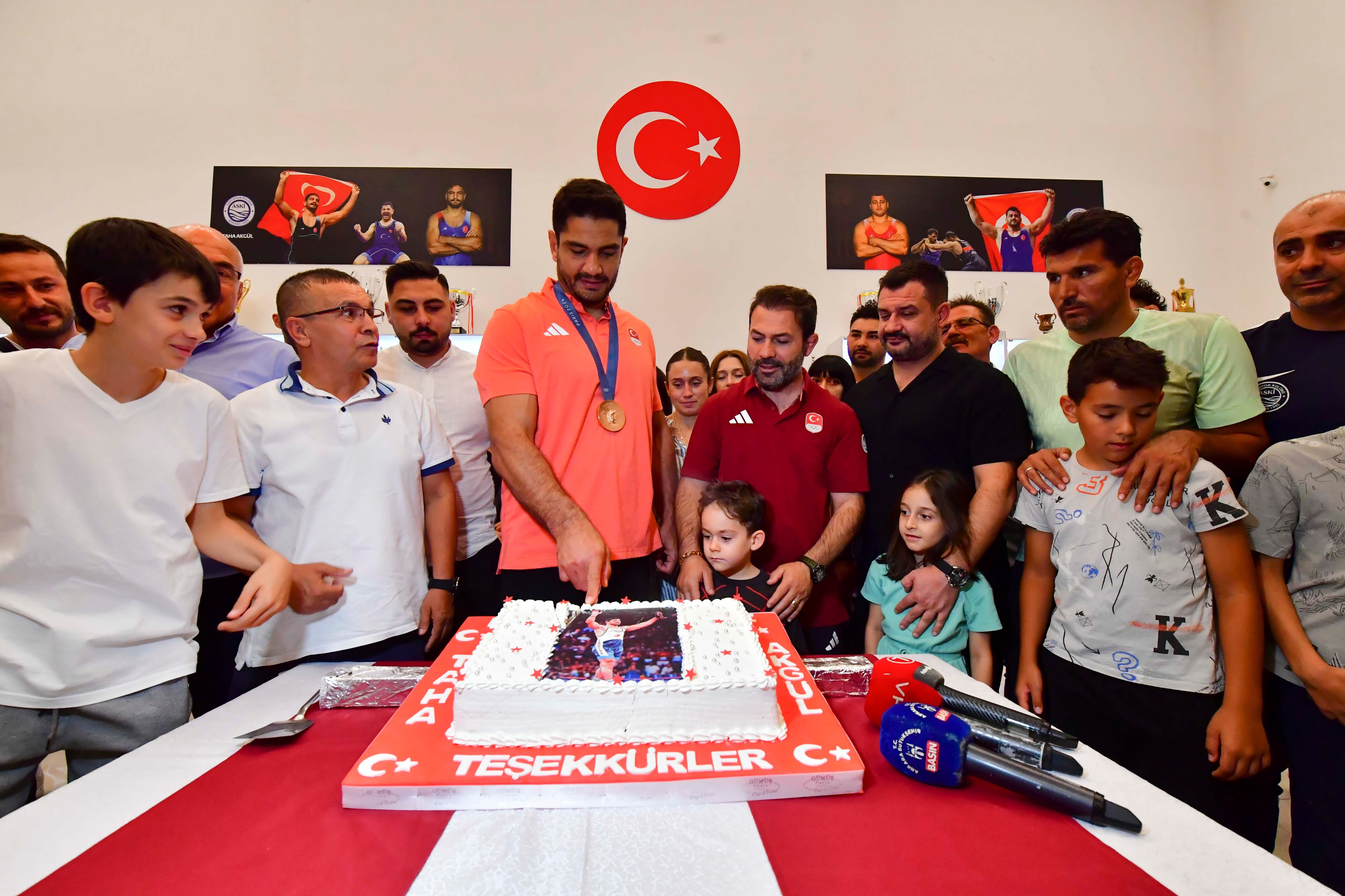 Taha Akgül'ün Güreş Kariyeri ve Veda