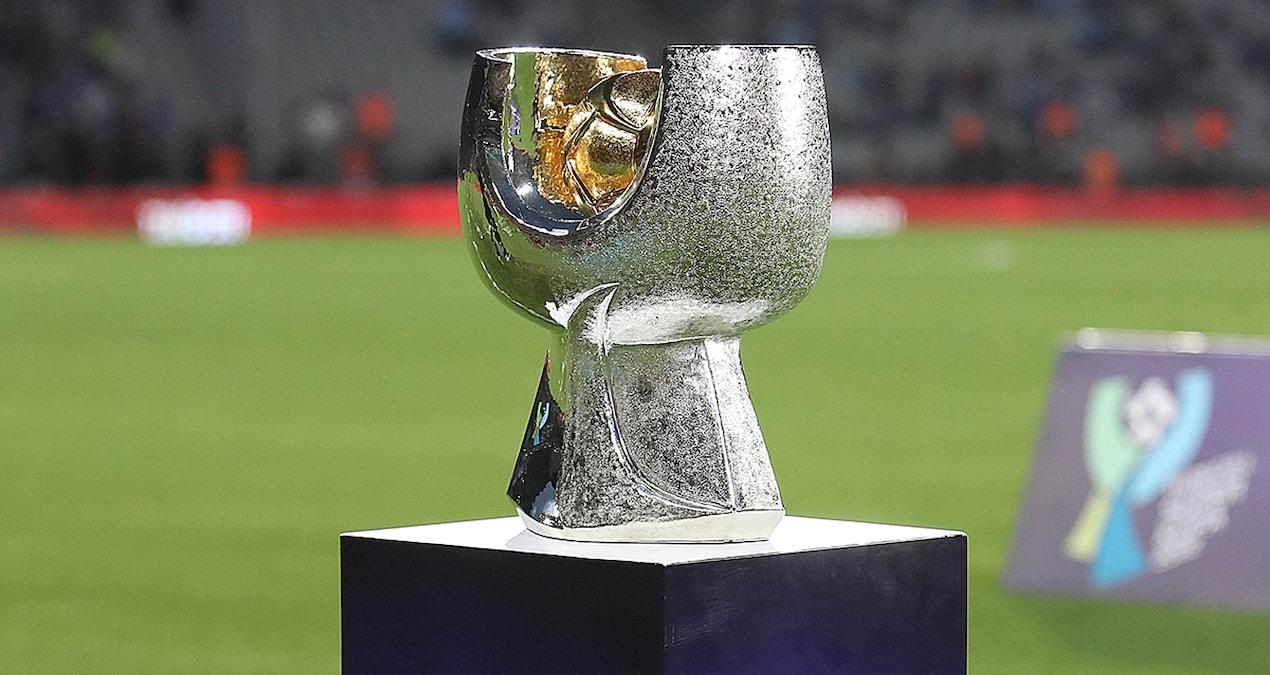 turkcell-super-kupa-galatasaray-ve-besiktas-karsilasmasi-fEMEGb4x.jpg