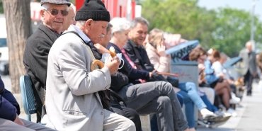 turkiyede-emeklilerin-barinma-sorunu-ve-cozum-onerileri-TTL8HvF8.jpg