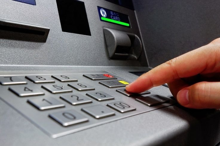 ATM'lerin Çalışmama Sebepleri: Uzmanlardan Bankaların Nakit Vermemesi Üzerine Uyarılar