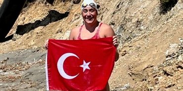 aysu-turkoglu-catalina-kanalini-gecerek-triple-crown-unvanini-kazandi-xUEqBpfl.jpg