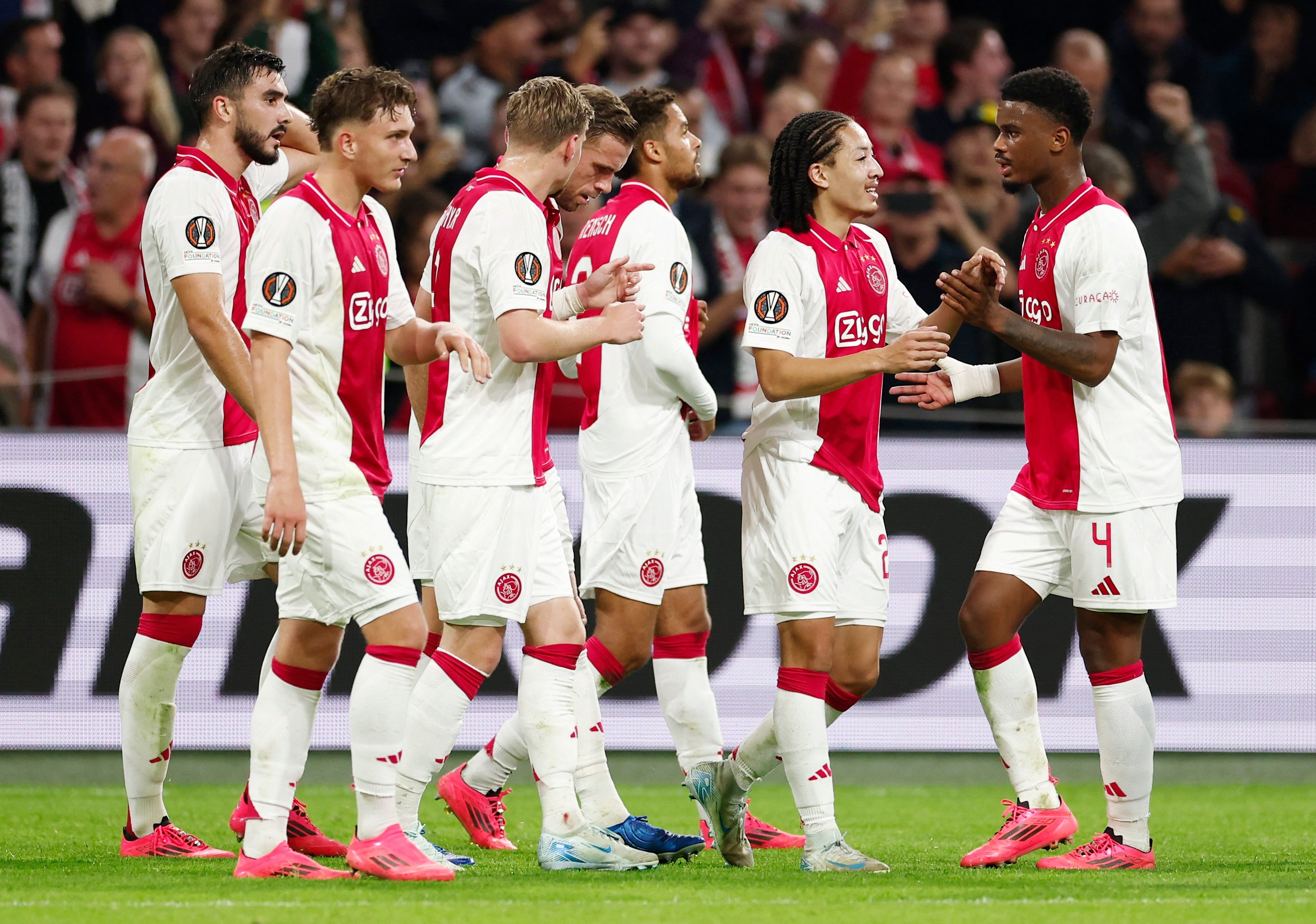 Beşiktaş, Ajax'a 4-0 Yenildi