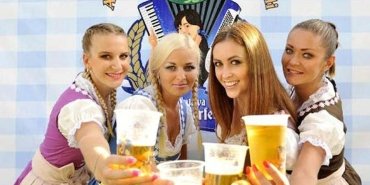 bira-festivalinin-garsonlari-16-gunde-6-bin-euro-kazaniyor-7ae481ip.jpg