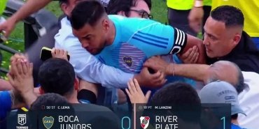 boca-juniors-kalecisi-sergio-romeronun-taraftarlarina-sasirtan-yaniti-qhtncYlc.jpg