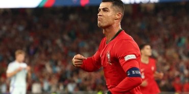 cristiano-ronaldodan-erik-ten-haga-sert-elestiri-manchester-united-yeniden-yapilanmali-84I3CbF6.jpg