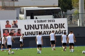 deprem-sonrasi-ilk-resmi-macta-duygusal-anlar-kahramanmaras-1-0-galip-geldi-kEzGLHna.jpg