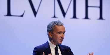 dunyanin-en-zenginleri-arasindaki-sasirtici-dusus-arnault-5-siraya-geriledi-MY8cKu1G.jpg