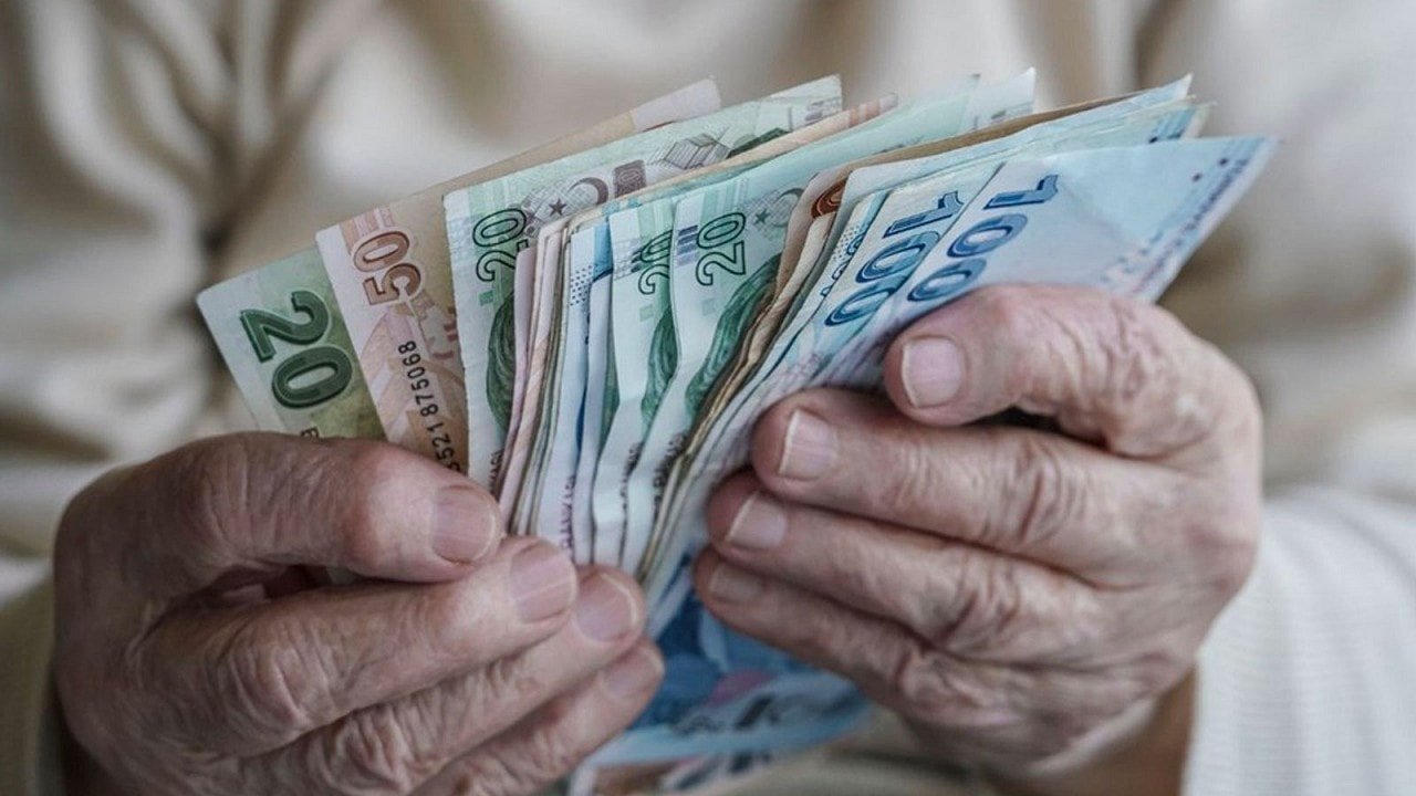 Emekli Promosyonları Artık 24.000 TL'ye Kadar: En Yüksek Emekli Banka Promosyonu Listesi Açıklandı!