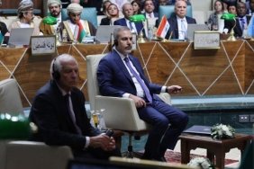 esad-rejiminin-hakan-fidani-protesto-eden-suriyeliye-odul-niteliginde-atama-LfabyhKa.jpg
