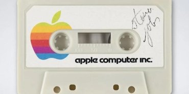 essiz-kaset-acik-artirmaya-sunuldu-degeri-bicilemez-Hjd91wTC.jpg