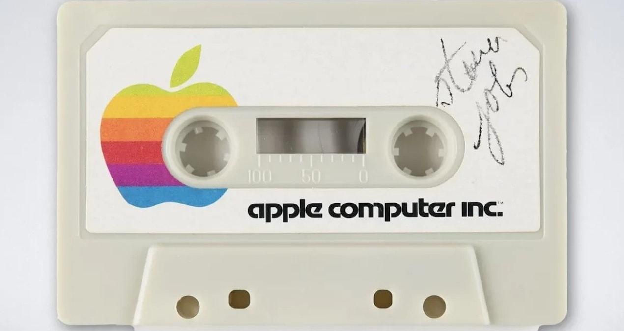 essiz-kaset-acik-artirmaya-sunuldu-degeri-bicilemez-Hjd91wTC.jpg
