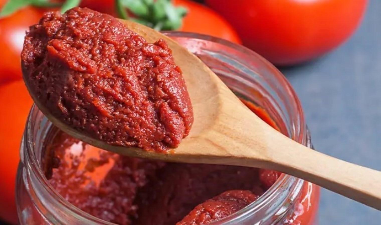 evde-salca-yapma-sezonu-saglikli-salca-icin-bilmeniz-gereken-puf-noktalari-UrTGPIGM.jpg