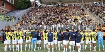 fenerbahce-derbisi-oncesi-moral-depoladi-saint-maximin-ve-tadicin-fark-yarattigi-anlar-isbqjh9O.jpg